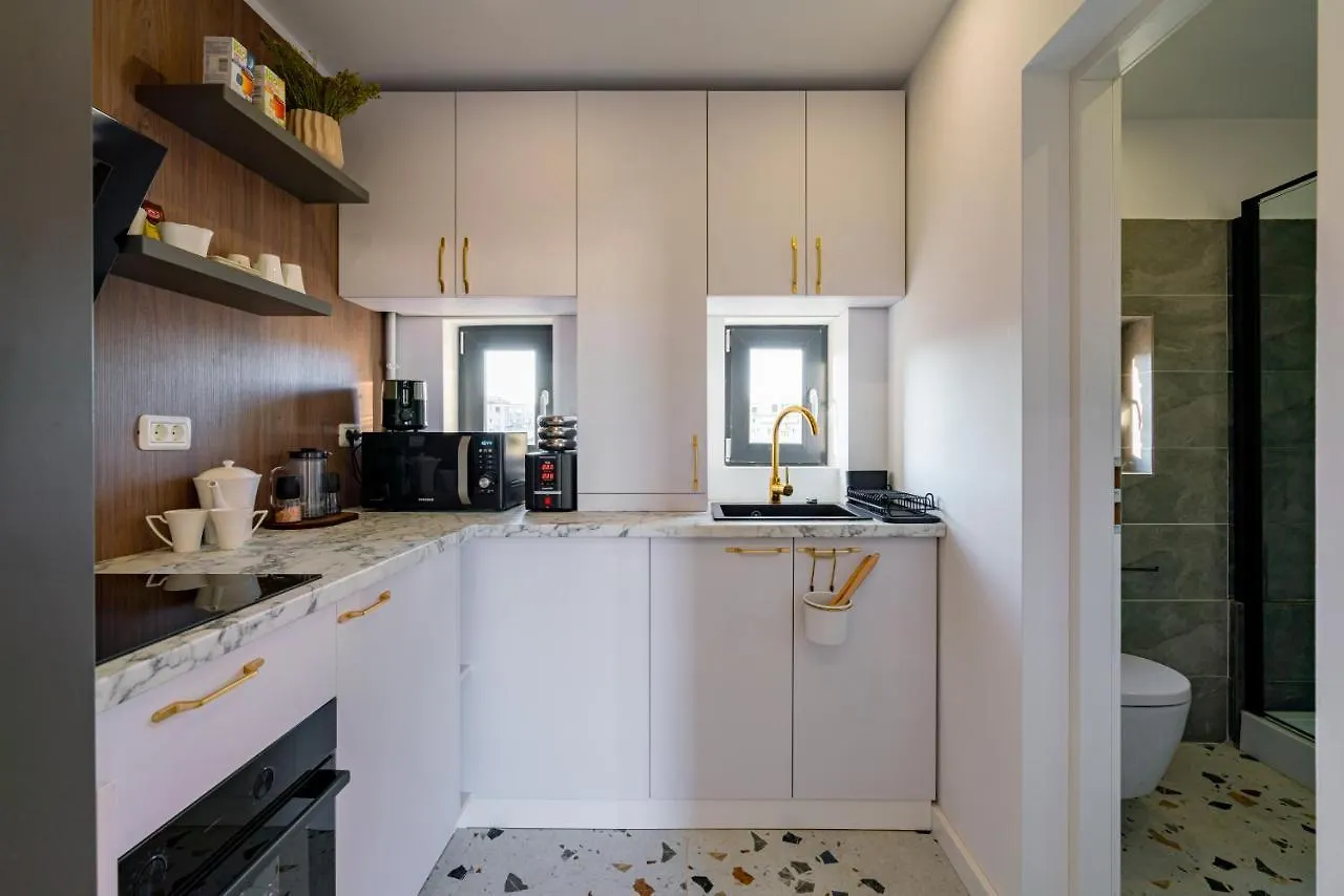 Golden View - Breathtaking Location In Bucharest Apartment