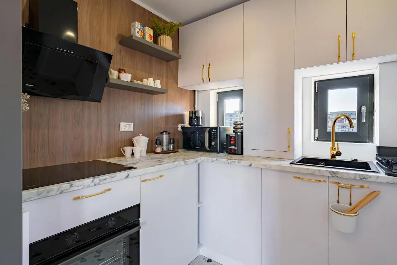 Golden View - Breathtaking Location In Bucharest Apartment